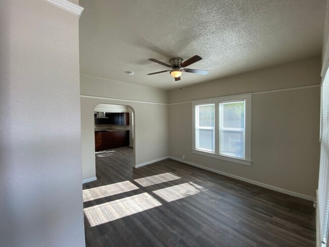 Building Photo - Available Soon!