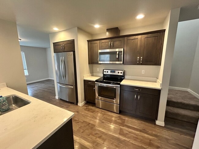 Building Photo - 2255 Bluestem St