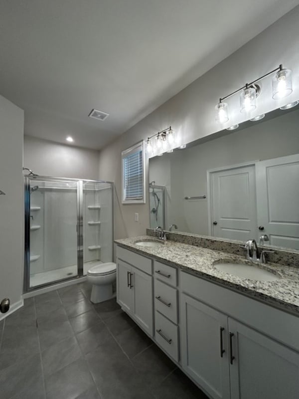 Building Photo - 124 Coppersmith Dr