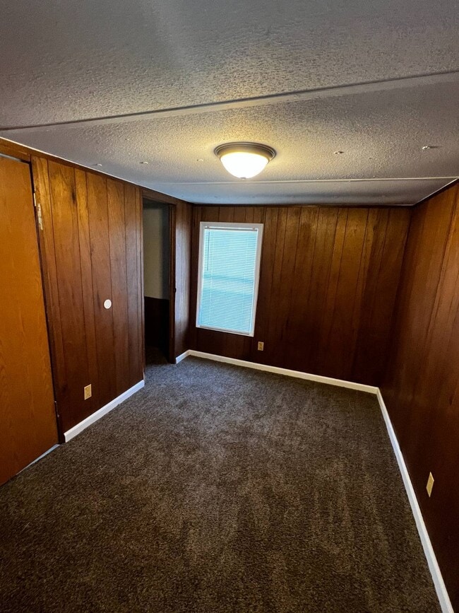 Building Photo - 103 Hussey Mhp Ln