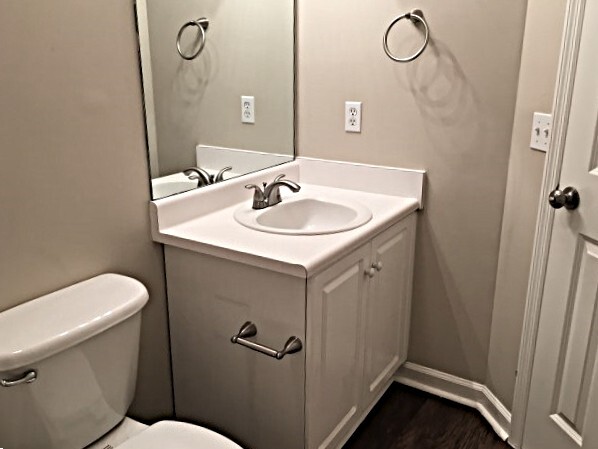 Building Photo - 8 Otter Creek Dr