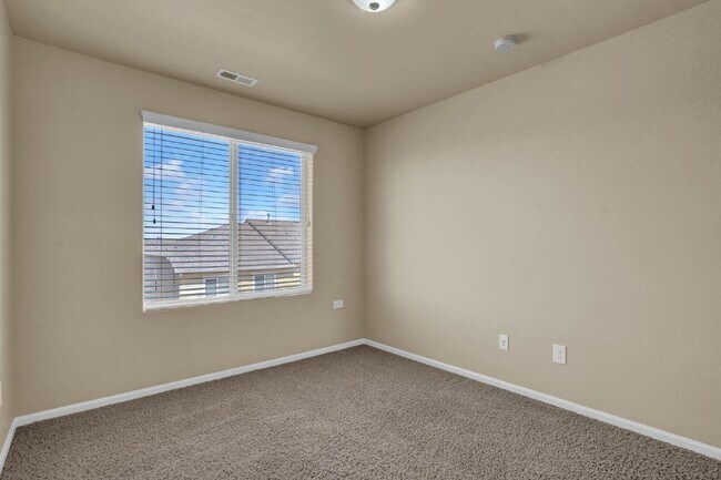 Building Photo - 5647 Celtic Cross Grove