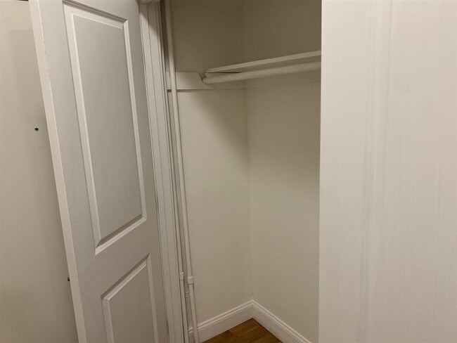 Building Photo - 285 Harvard St