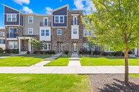 Building Photo - 2837 Ensemble Ct