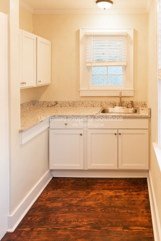 Building Photo - 115 N 16th St