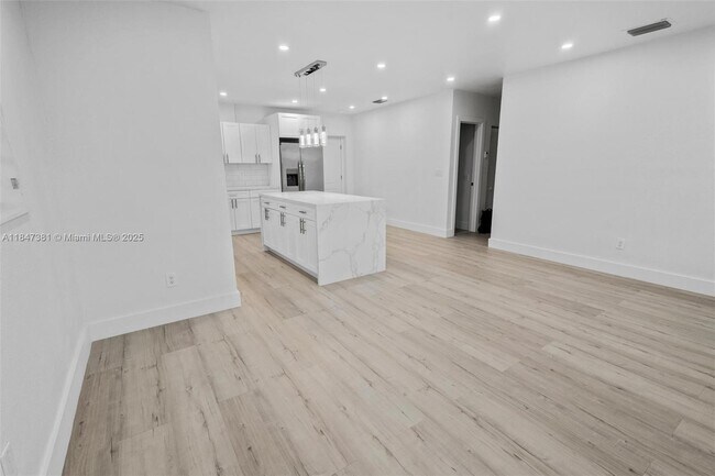 Building Photo - 18401 NW 42nd Ct