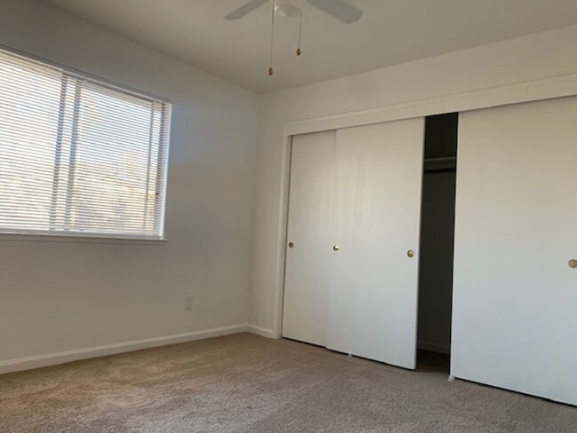 Building Photo - 144 Duranta St