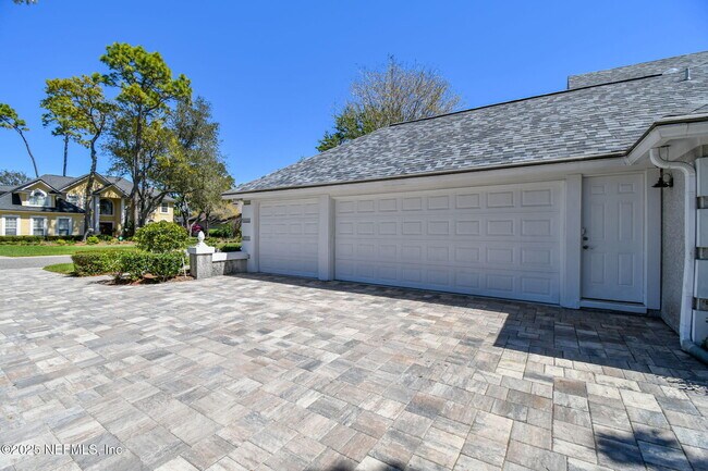 Building Photo - 13022 Huntley Manor Dr