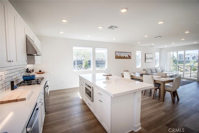 Building Photo - 26857 Laurel Mountain Lp