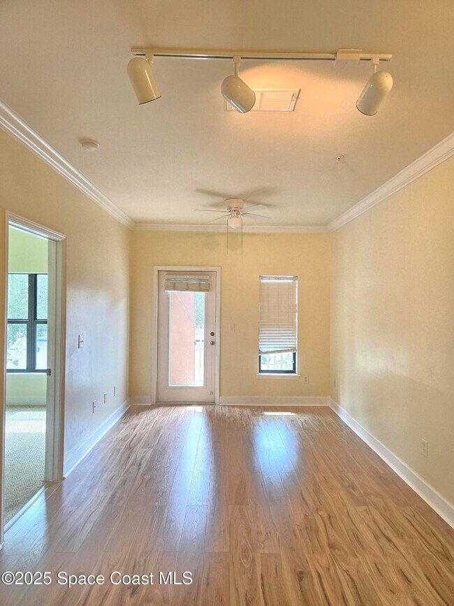 Building Photo - 6470 Borasco Dr