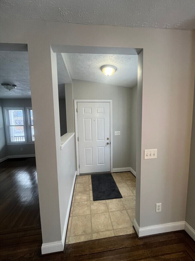 Building Photo - 55 Edmonds St