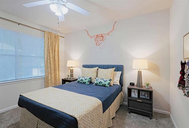 Building Photo - 10505 S I-35 Frontage Rd