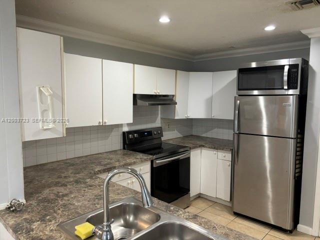 Building Photo - 8444 NW 23rd Manor