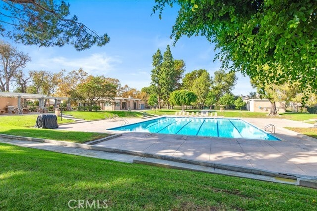 Building Photo - 14252 E Mall St