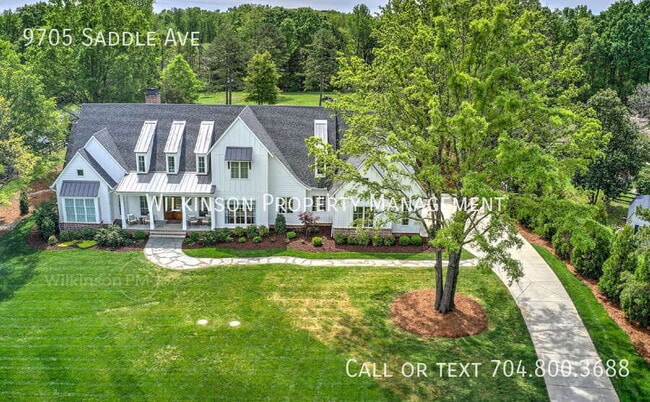 Building Photo - 9705 Saddle Ave