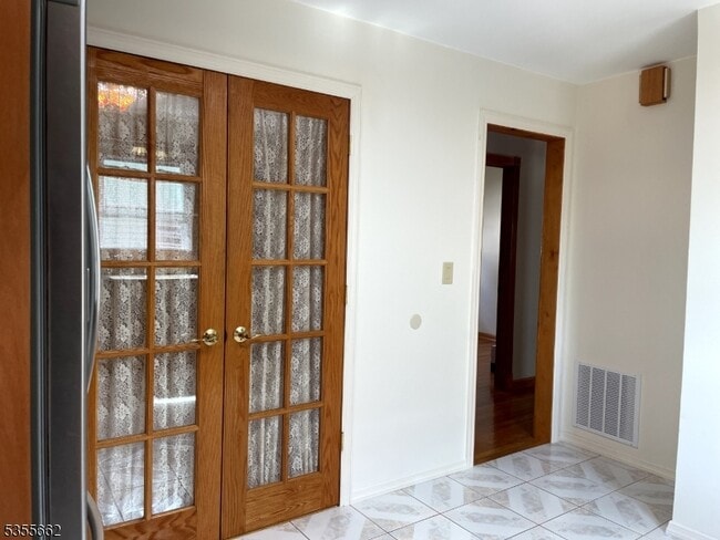 Building Photo - 331 Boxwood Ct
