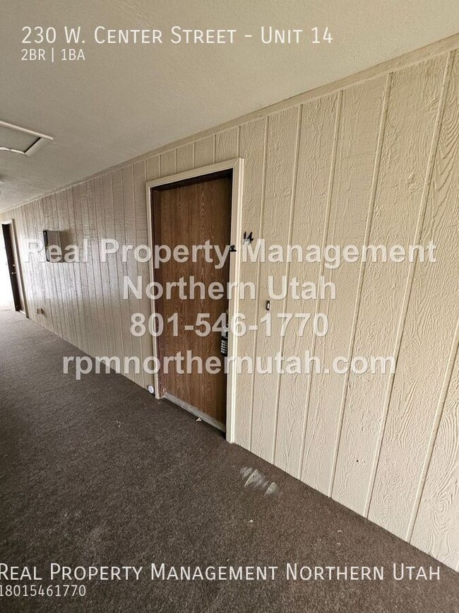 Building Photo - 2 Bedroom 1 Bath Bountiful Apartment Now A...