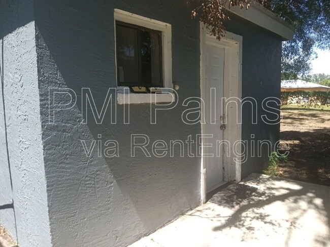 Primary Photo - 2406 S 69th St