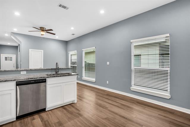 Building Photo - 206 Pecan Hollow St