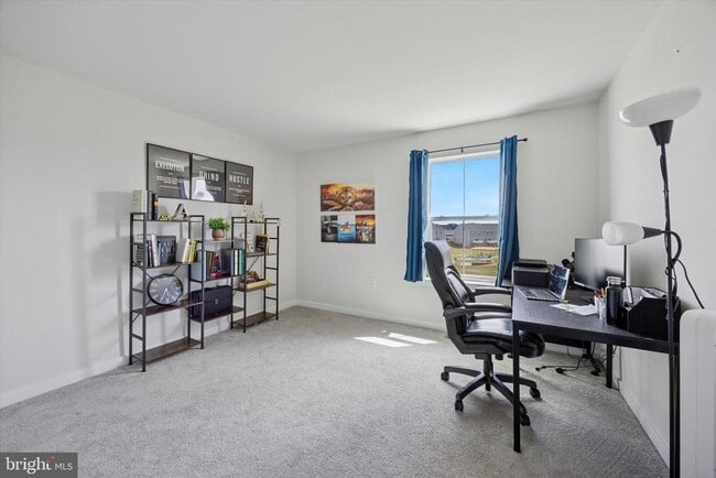 Building Photo - 68 Painters Wy