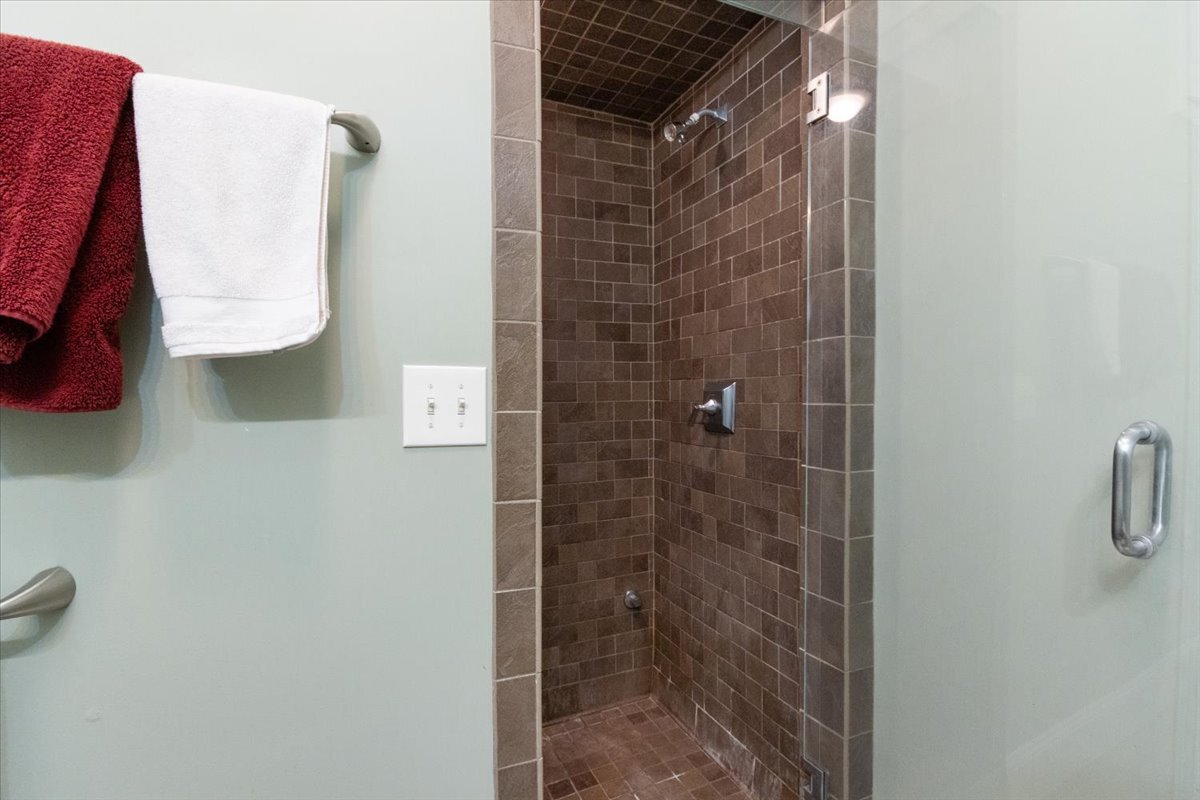 Building Photo - 7 Worthington St