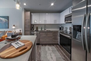 Building Photo - The Rise at Flagler Village
