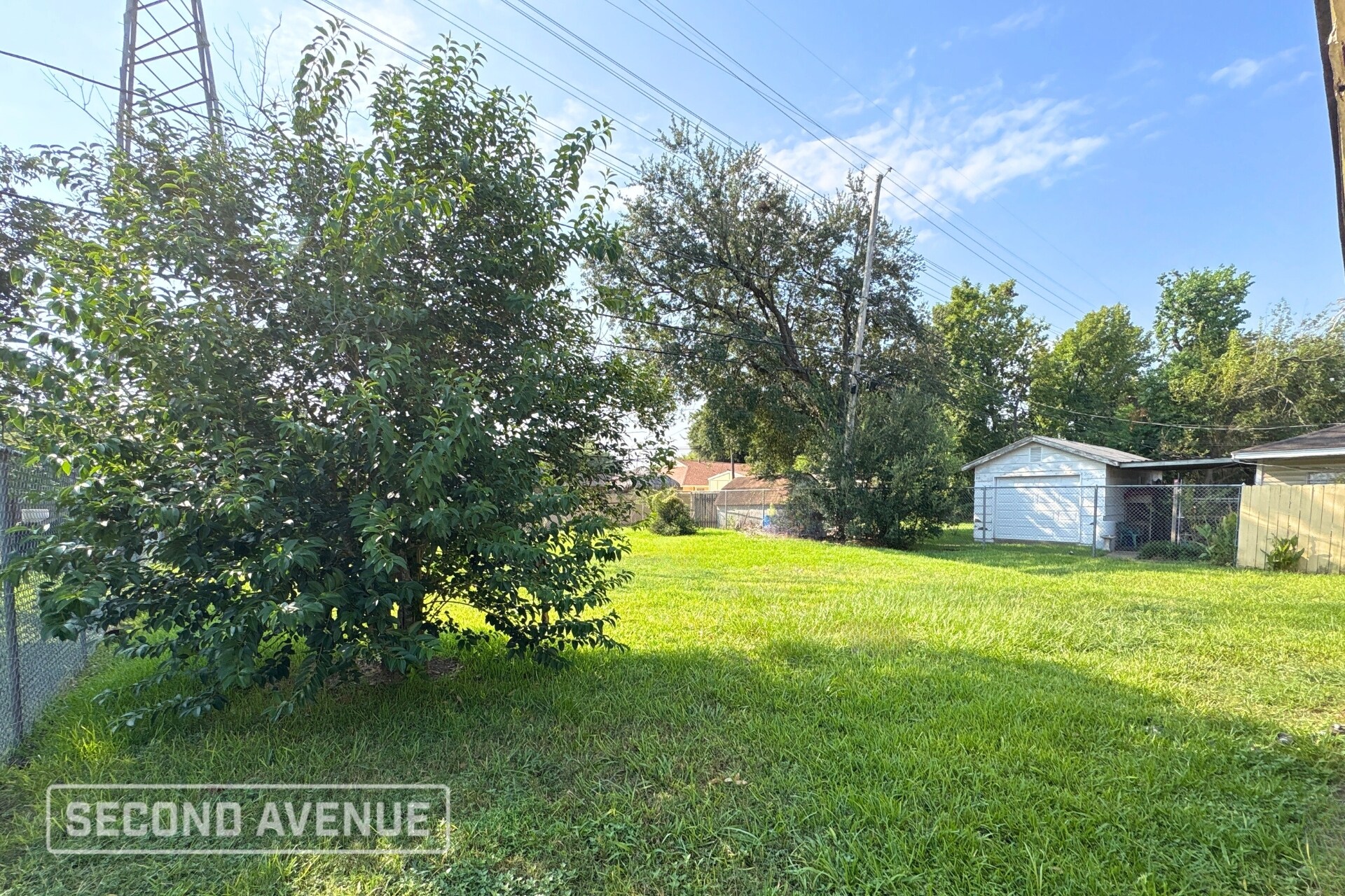 Building Photo - 607 Ahrens St