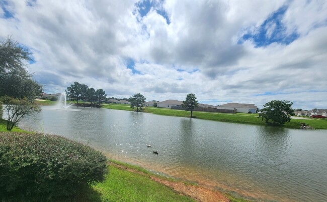 Building Photo - Hidden Lakes 3/2 available in Foley!