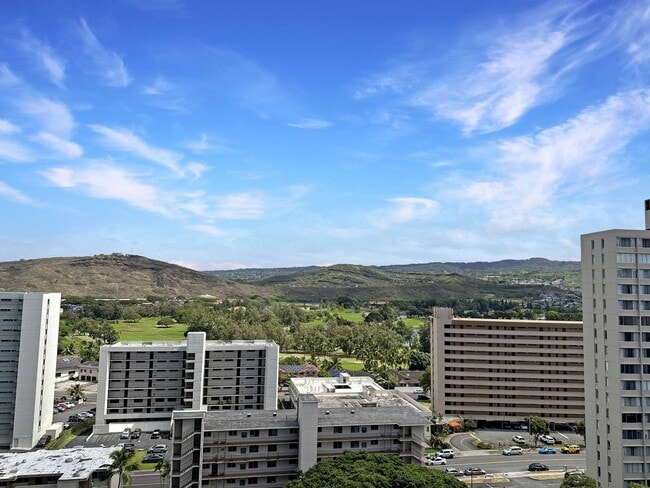 Building Photo - Salt Lake: 1 Bed, 1 Bath Condo w/ 1 Parkin...