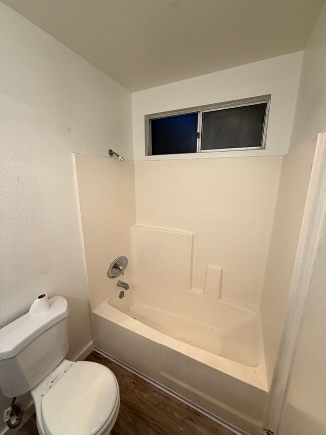 Building Photo - 339