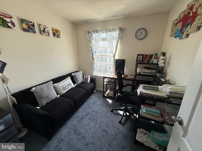 Building Photo - 8462 Hedwig Ln