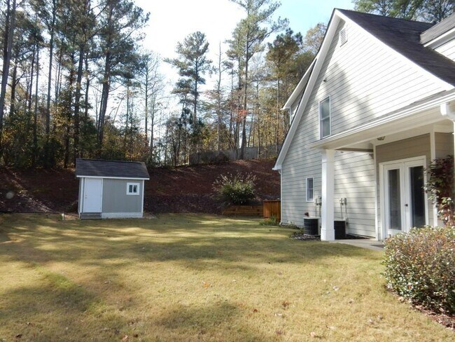 Building Photo - 450 Evans Mill Dr
