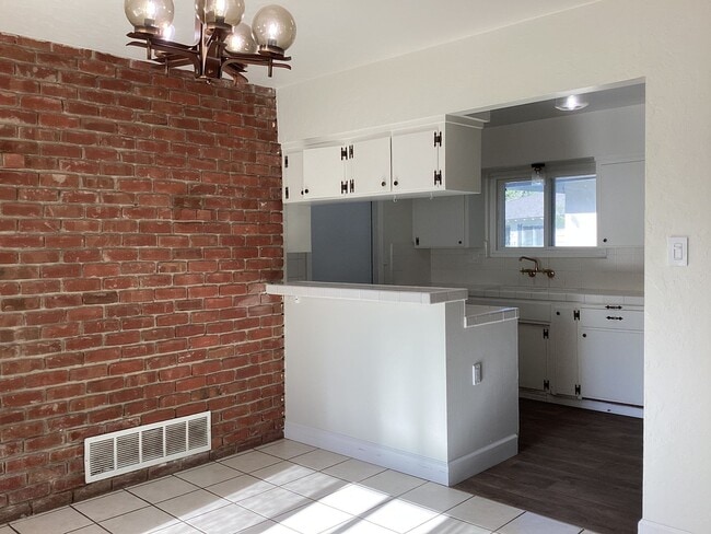 Building Photo - 4648 N 6th St