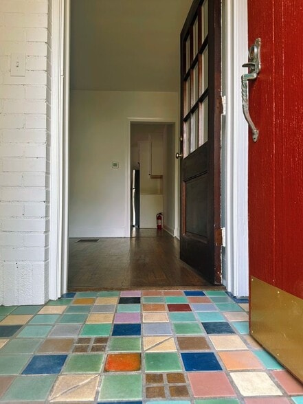 Entry Foyer - 42 Center St