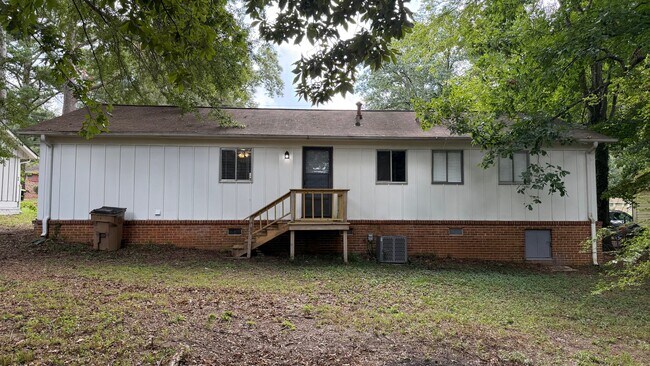 Building Photo - 6529 Sinclair Pl