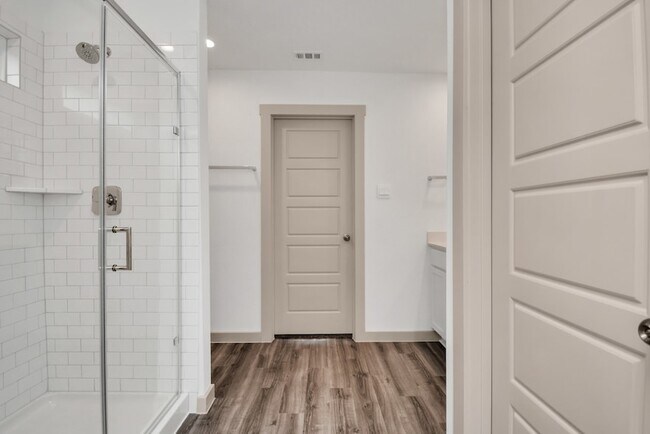 Building Photo - 7810 Brumbly Ln