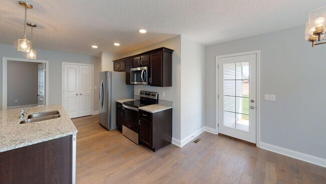 Building Photo - For Lease Beautiful 3 Bedroom, 2 Bath Home in Spring Lakes Subdivision.