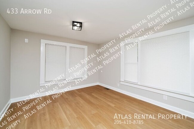 Building Photo - 433 Arrow Rd