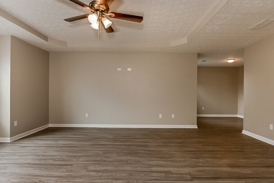 Building Photo - 1426 Persimmon Trace