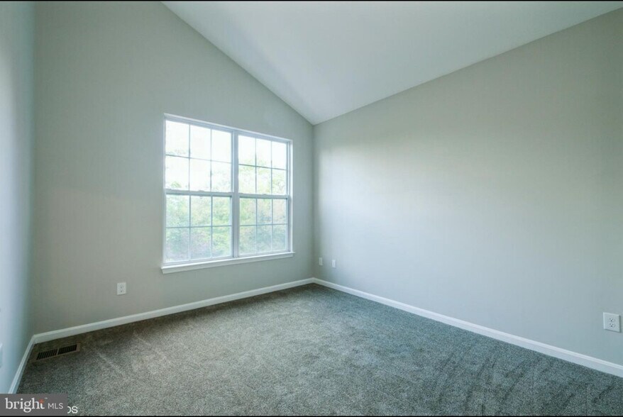 Building Photo - 14417 Hampshire Hall Ct