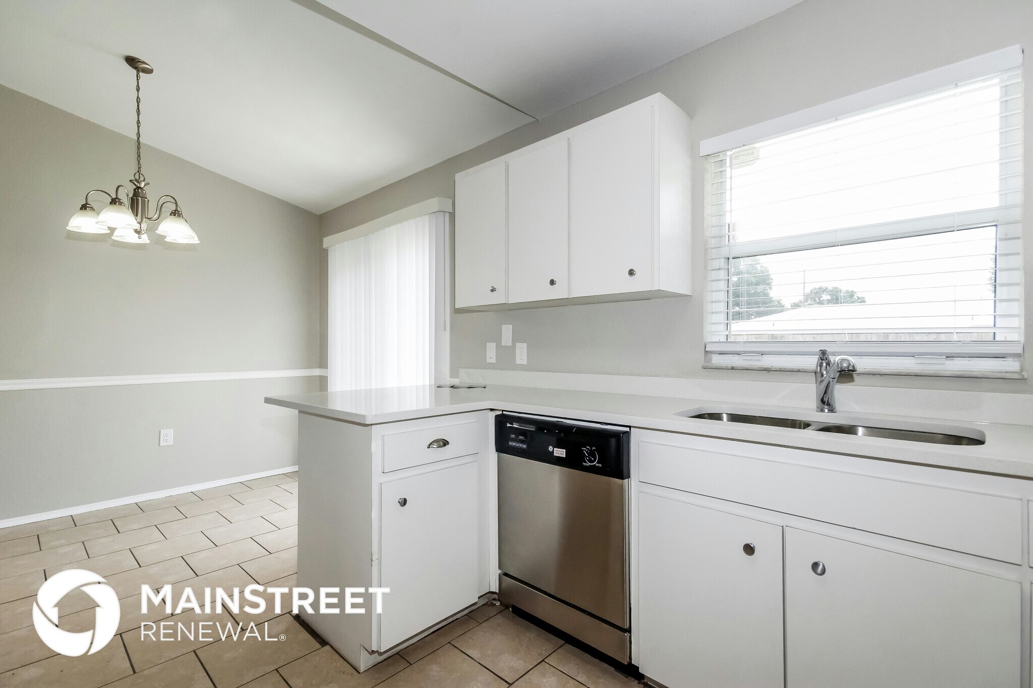 Building Photo - 4221 Sunny Glen Dr