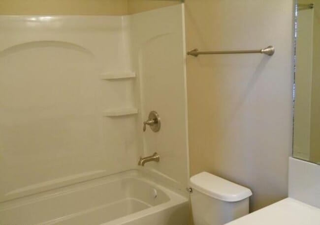 Building Photo - 2BR/2BA SFR w/ Updated Kitchen Appliances in St. Augustine