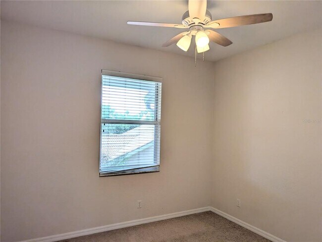 Building Photo - 803 Fairwaycove Ln