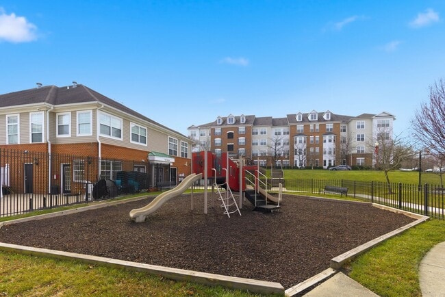 Building Photo - Lovely 3 BR/2.5 BA Townhome in Camp Springs!