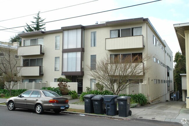 Primary Photo - 1322 Shattuck Ave