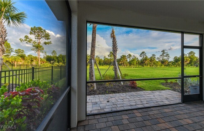 Building Photo - 43878 Blue Heron Ln