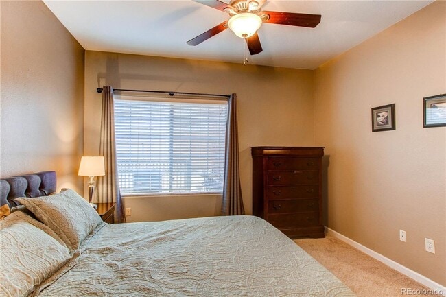 Building Photo - LOCATION LOCATION!! 2-bed 2-bath condo loc...