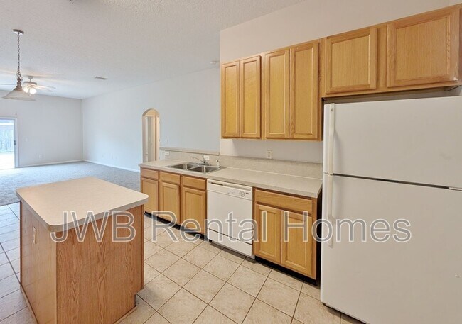 Building Photo - 9240 Hawks Haven Ct