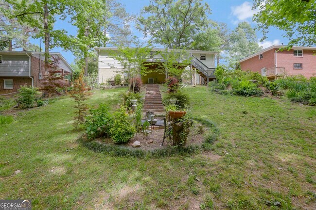 Building Photo - 3211 Flamingo Dr