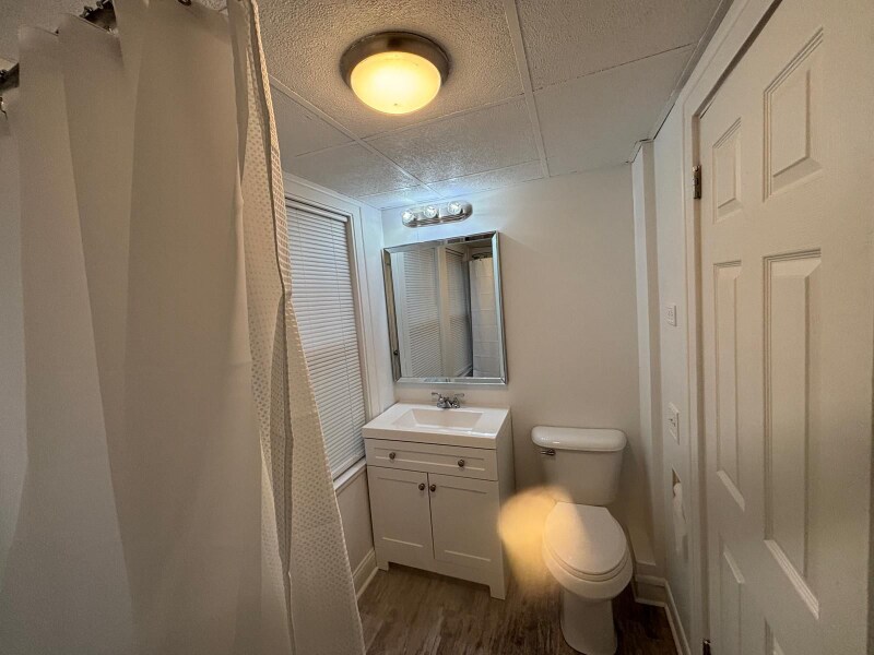 Building Photo - 697 Willett Ave